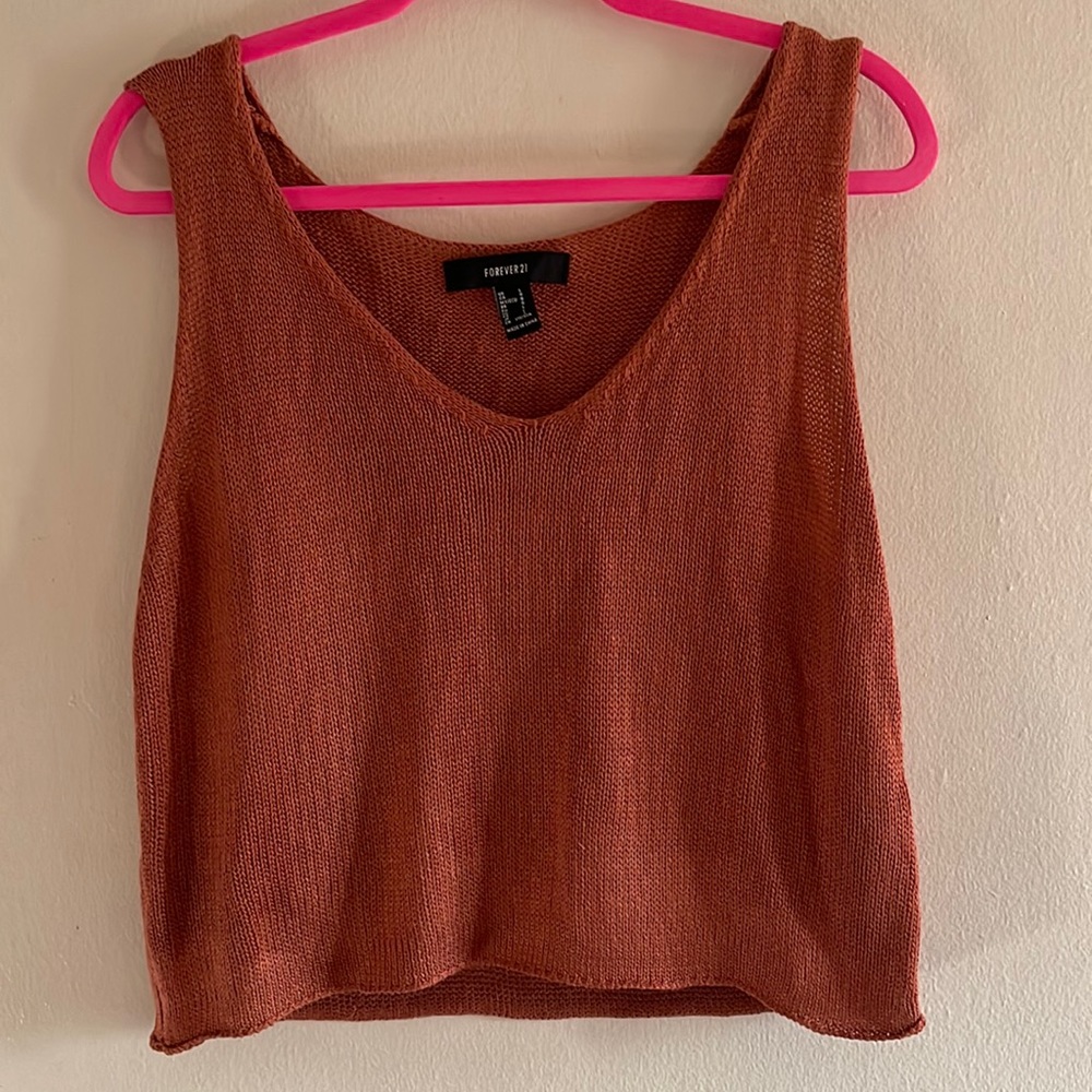 Sleeveless crop top